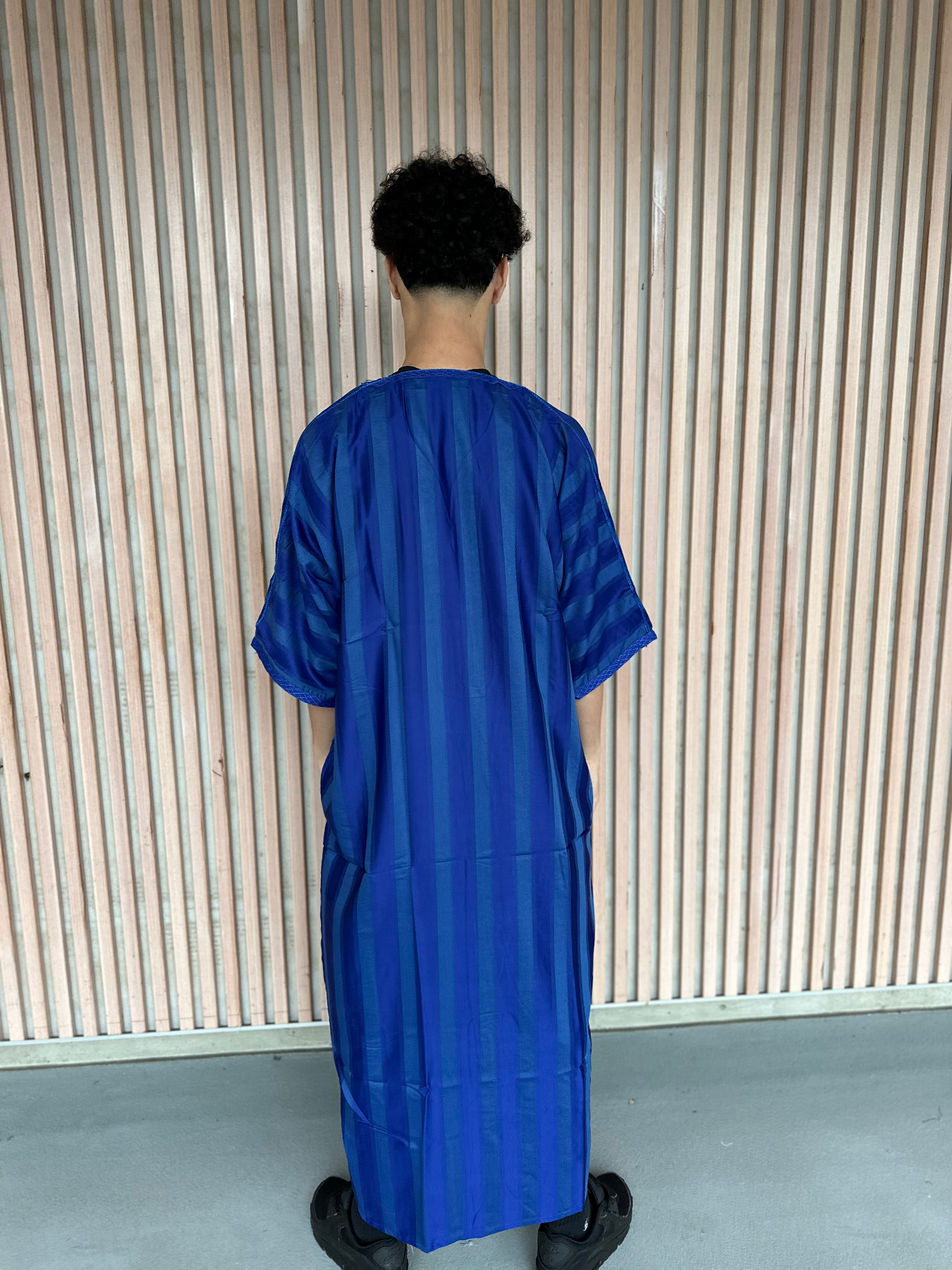 Heren abaya donkerblauw strepen korte mouwen