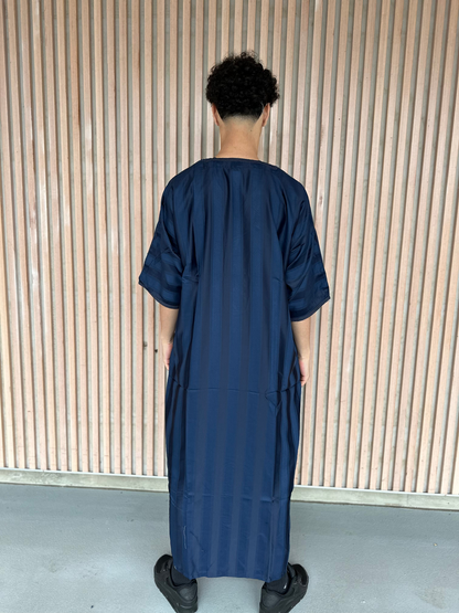 Heren abaya deep donkerblauw strepen korte mouwen
