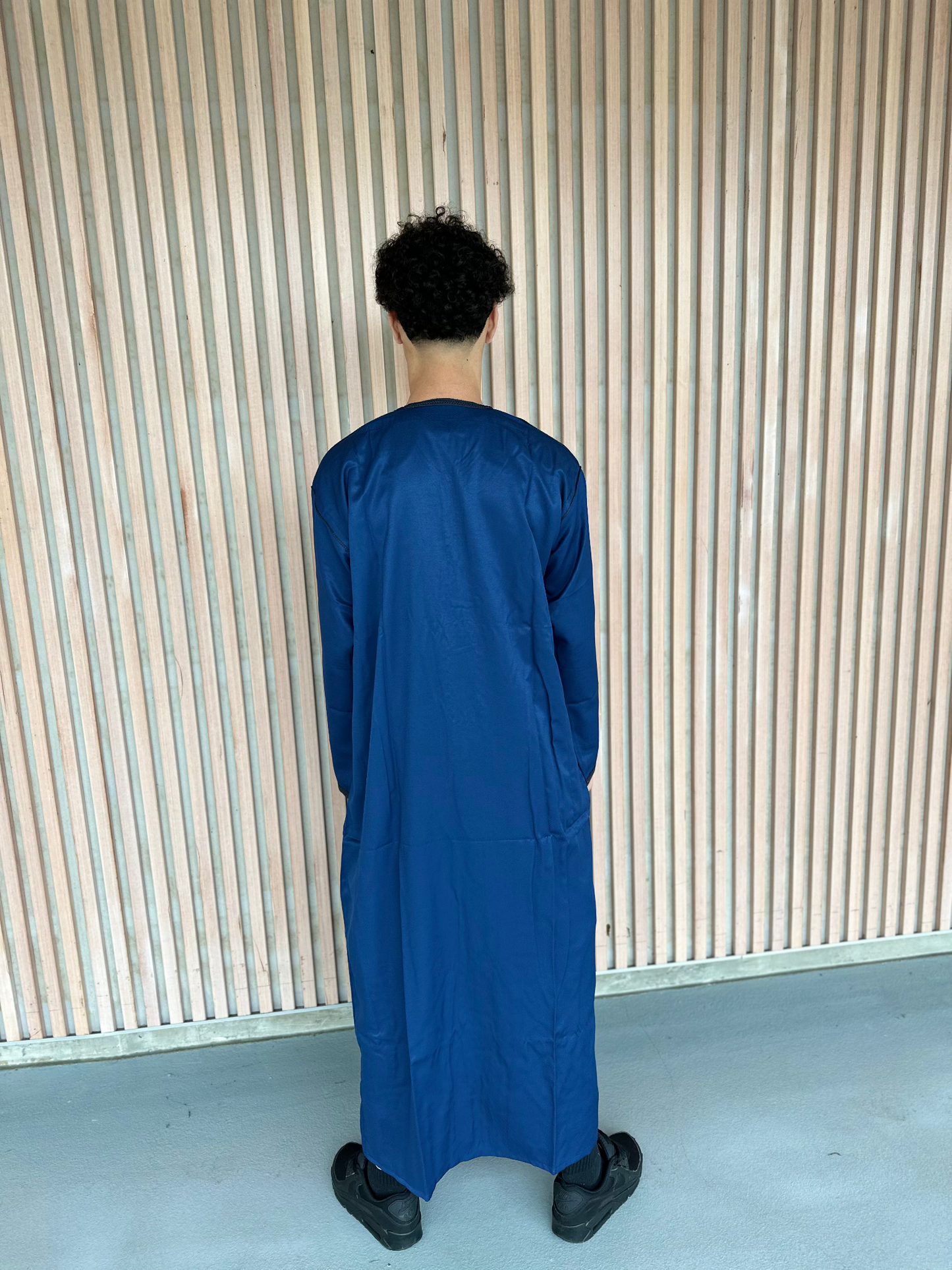 Heren abaya donkerblauw lange mouwen