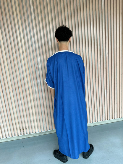 Heren abaya donkerblauw met witte kraag korte mouwen