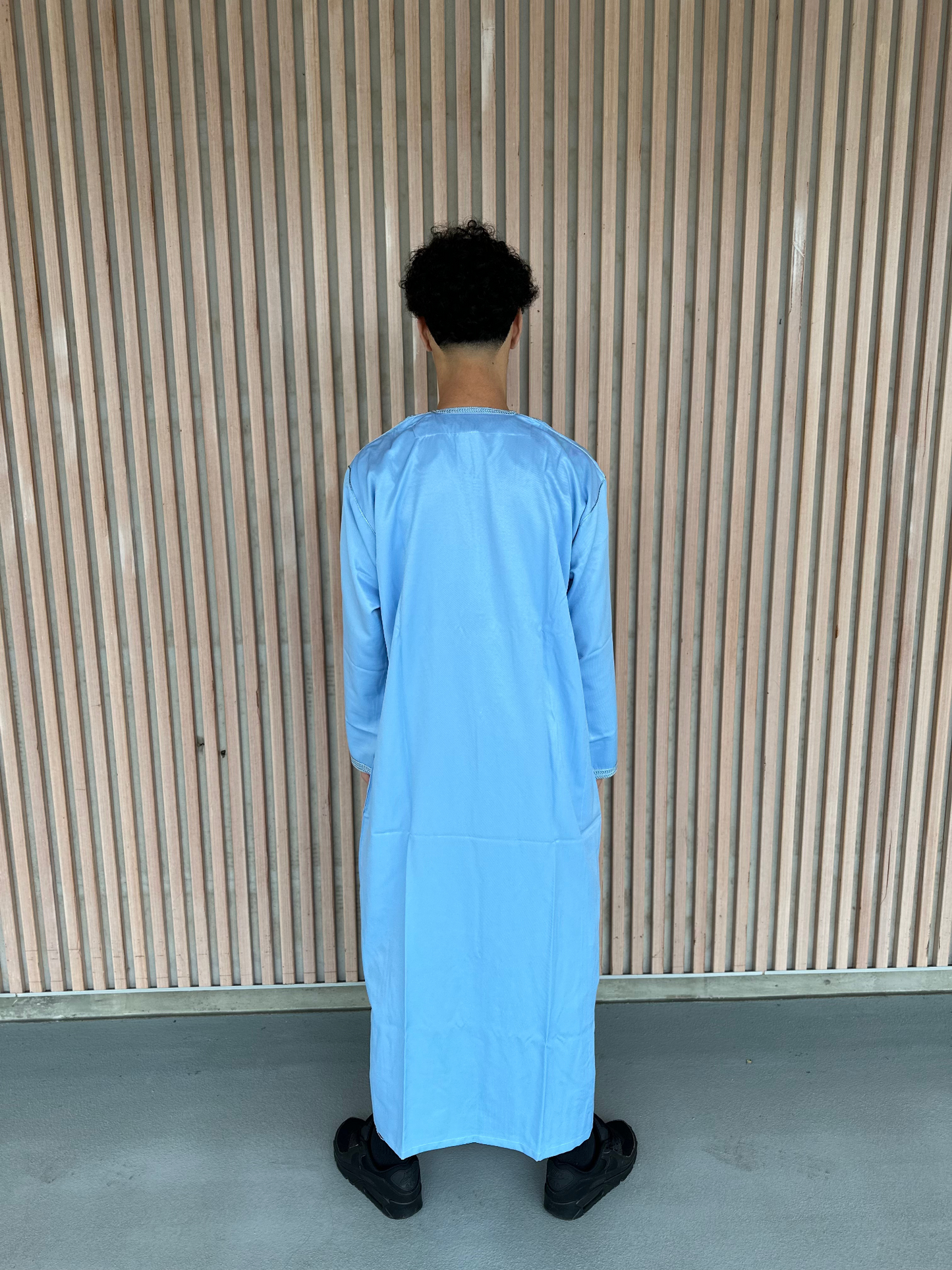Heren abaya lichtblauw lange mouwen