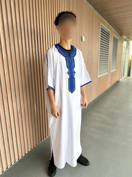 Heren abaya wit met blauwe kraag korte mouwen